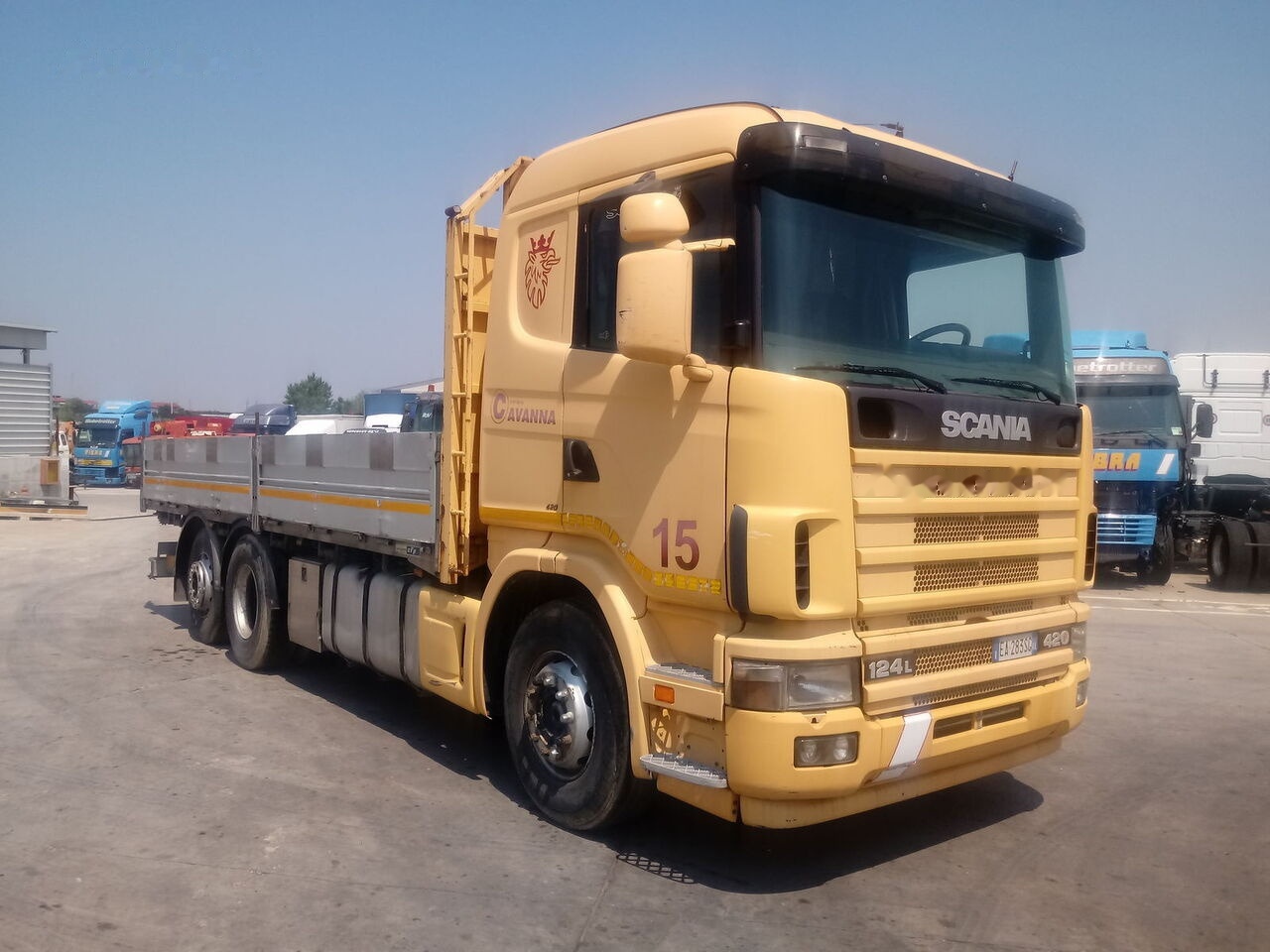 Scania 124 LB 420 - Truk flatbed: gambar 2 Scania 124 LB 420 - Truk flatbed: gambar 2