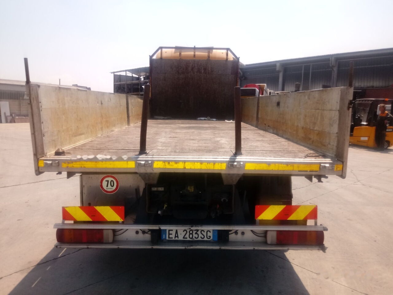 Scania 124 LB 420 - Truk flatbed: gambar 5 Scania 124 LB 420 - Truk flatbed: gambar 5