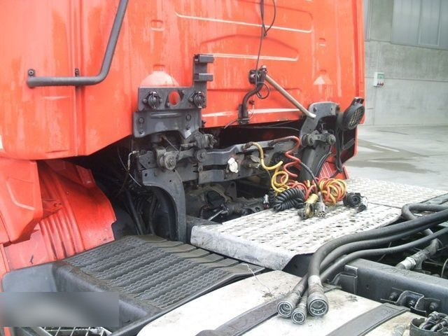 Tractor head Scania 124.400: gambar 6 Tractor head Scania 124.400: gambar 6