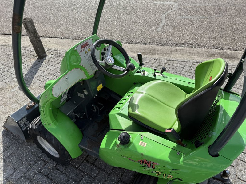 Avant 218 met Grondbak - Wheel loader: gambar 5 Avant 218 met Grondbak - Wheel loader: gambar 5