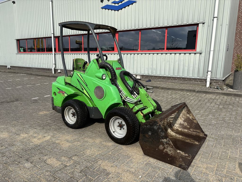 Avant 420 TDL Minishovel - Wheel loader: gambar 4 Avant 420 TDL Minishovel - Wheel loader: gambar 4