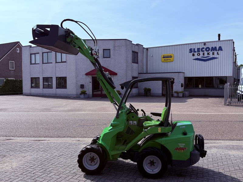 Avant 528 - Wheel loader: gambar 4 Avant 528 - Wheel loader: gambar 4