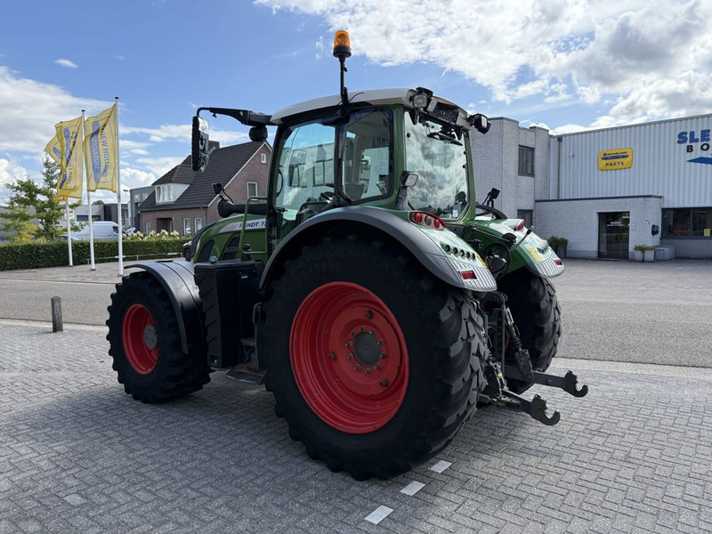 Fendt 724 S4 Profiplus - Traktor: gambar 2 Fendt 724 S4 Profiplus - Traktor: gambar 2