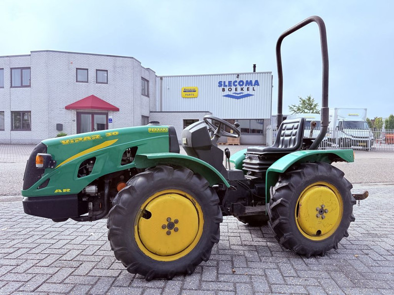 Ferrari VIPAR F30L AR - Traktor: gambar 1 Ferrari VIPAR F30L AR - Traktor: gambar 1