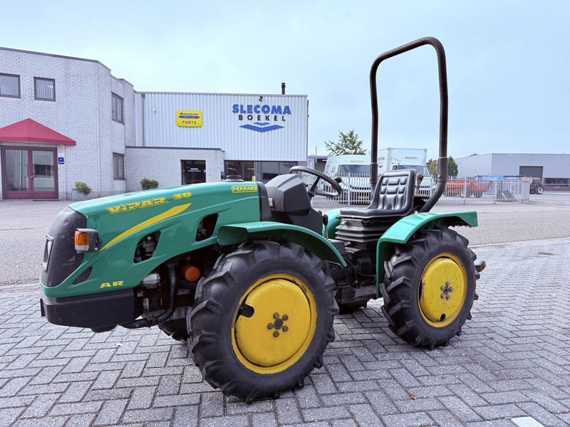 Traktor Ferrari VIPAR F30L AR: gambar 6