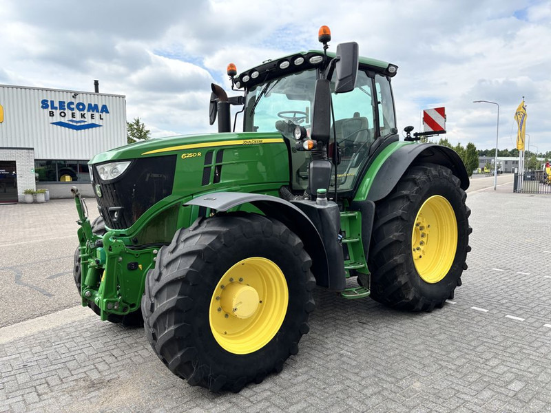John Deere 6250R Premium Edtition - Traktor: gambar 1 John Deere 6250R Premium Edtition - Traktor: gambar 1