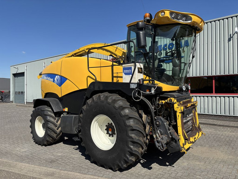 New Holland FR9050 - Pemanen hijauan: gambar 4 New Holland FR9050 - Pemanen hijauan: gambar 4