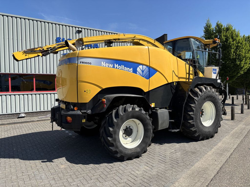 New Holland FR9050 - Pemanen hijauan: gambar 3 New Holland FR9050 - Pemanen hijauan: gambar 3