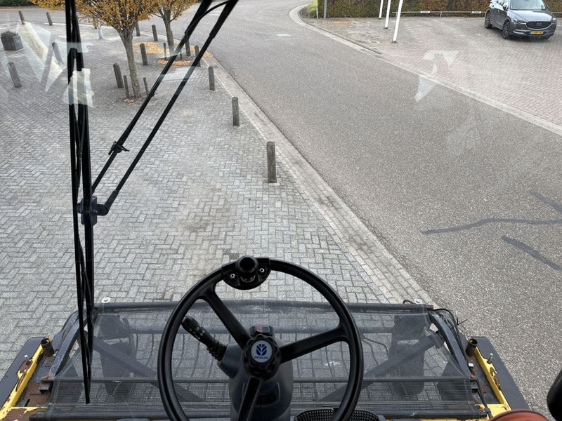 New Holland FR9050 - Pemanen hijauan: gambar 5 New Holland FR9050 - Pemanen hijauan: gambar 5