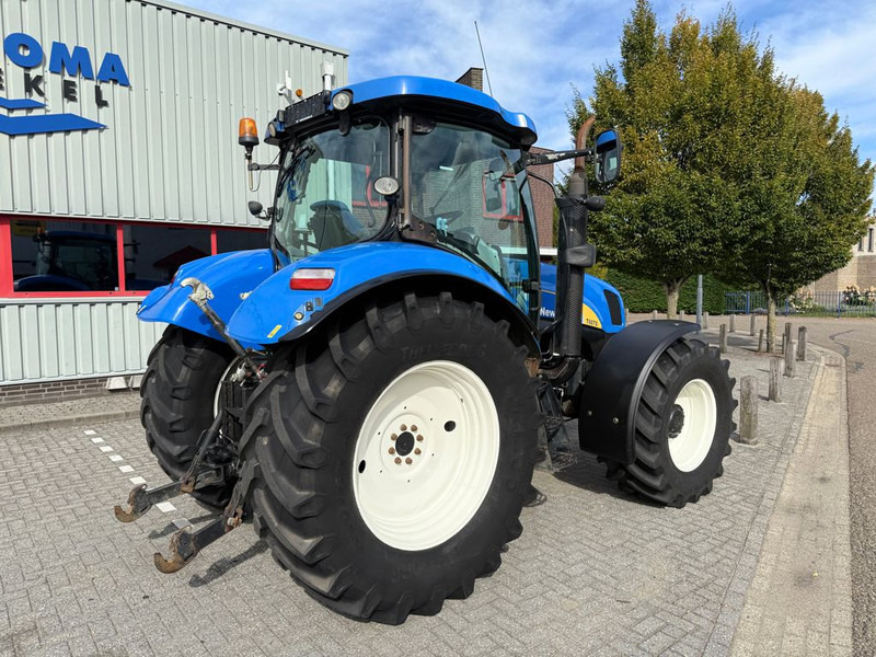 New Holland T6070 Elite - Traktor: gambar 4 New Holland T6070 Elite - Traktor: gambar 4