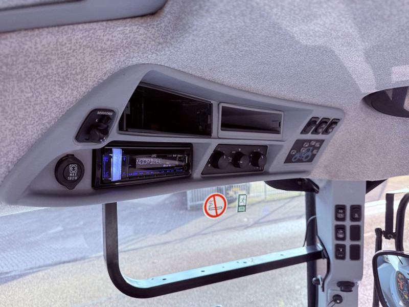 Traktor New Holland T7.270 AC Stage V Blue Power: gambar 13 Traktor New Holland T7.270 AC Stage V Blue Power: gambar 13