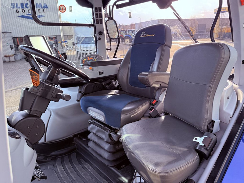 Traktor New Holland T7.270 AC Stage V Blue Power: gambar 17 Traktor New Holland T7.270 AC Stage V Blue Power: gambar 17