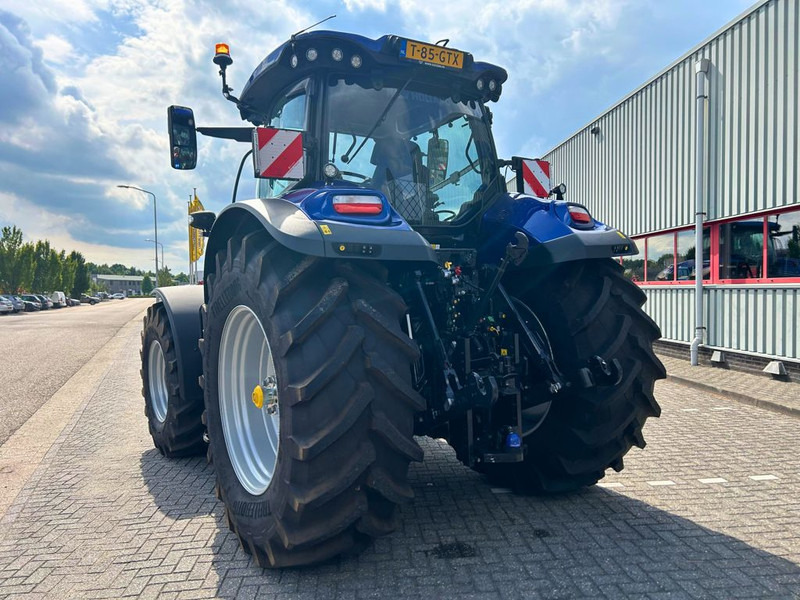 New Holland T7.300 AC New Gen Blue Power DEMO - Traktor: gambar 3 New Holland T7.300 AC New Gen Blue Power DEMO - Traktor: gambar 3