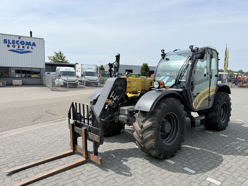 New Holland TH7.42 Elite Verreiker - Telehandler: gambar 5 New Holland TH7.42 Elite Verreiker - Telehandler: gambar 5