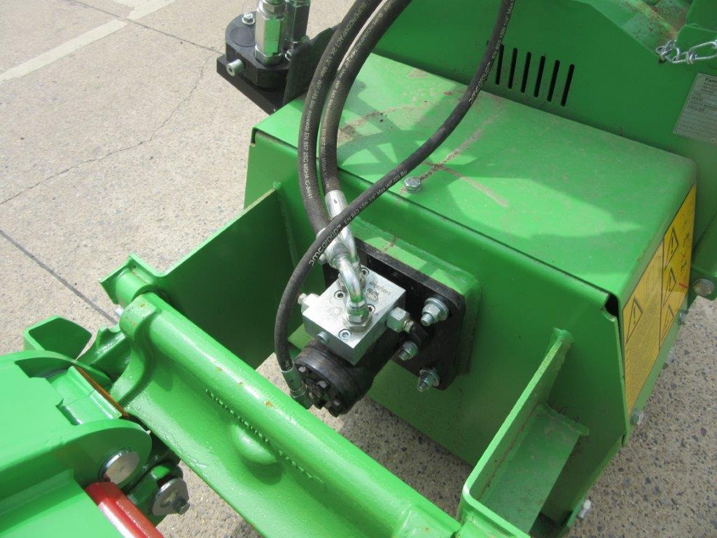 AVANT WOOD CHIPPER CH100 - Pemuat ringkas: gambar 5 AVANT WOOD CHIPPER CH100 - Pemuat ringkas: gambar 5