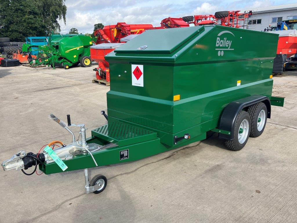 Bailey Fuel Bowser - Trailer pertanian: gambar 1 Bailey Fuel Bowser - Trailer pertanian: gambar 1