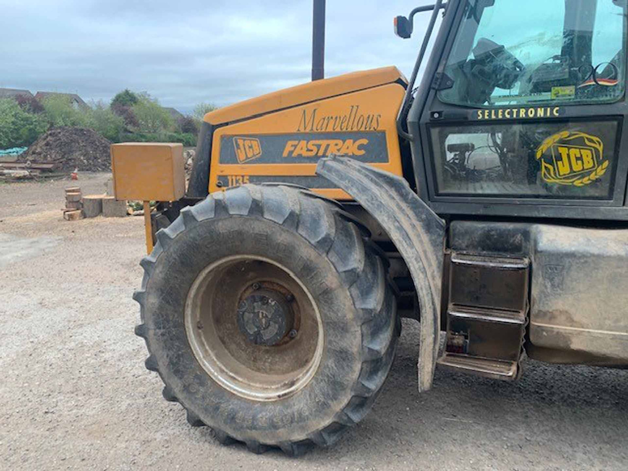Semprotan JCB 1135 Fast and Knight 24MTR Demount Sprayer: gambar 19