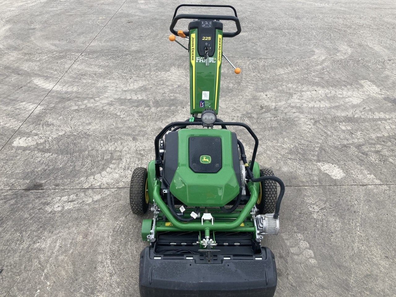 John Deere 225 E-cut walk behind electric greens mower - Mesin pemotong rumput: gambar 2 John Deere 225 E-cut walk behind electric greens mower - Mesin pemotong rumput: gambar 2