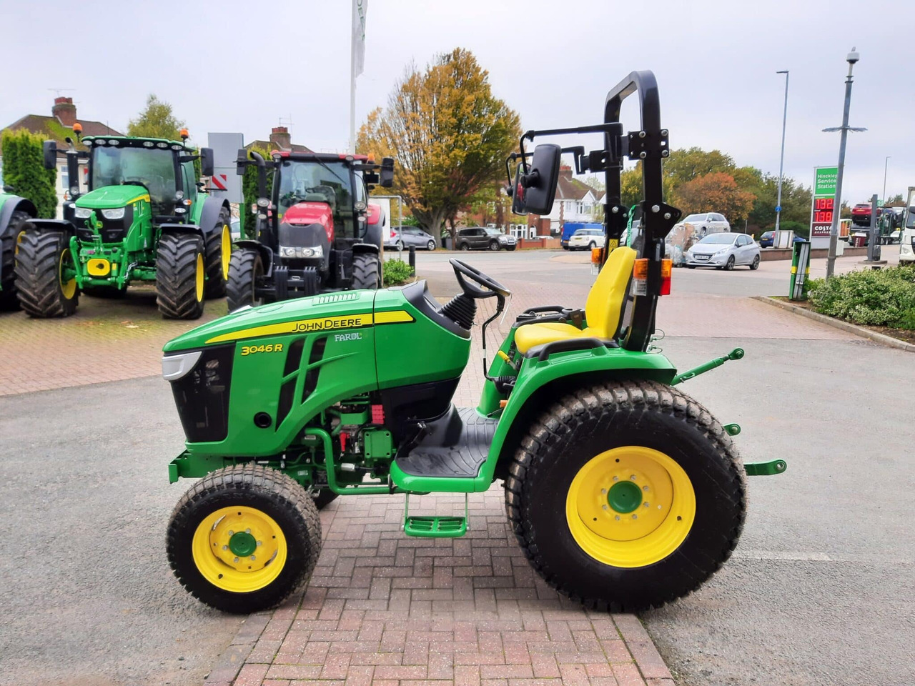 Traktor kompak John Deere 3046R compact tractor: gambar 6