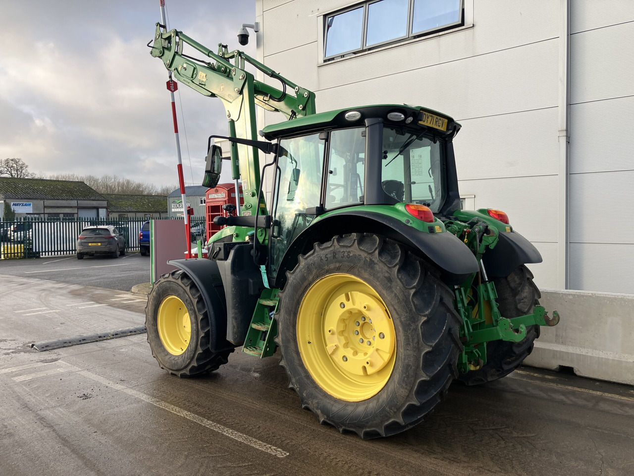 John Deere 6120M + 623M loader - Traktor: gambar 2 John Deere 6120M + 623M loader - Traktor: gambar 2