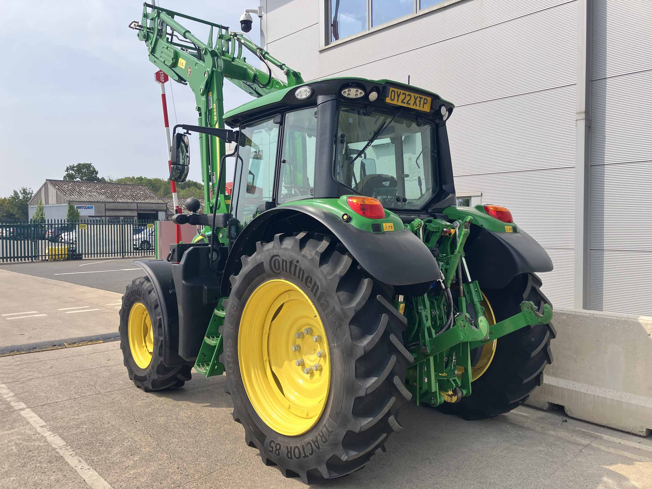 John Deere 6120M + 623R Loader - Traktor: gambar 3 John Deere 6120M + 623R Loader - Traktor: gambar 3