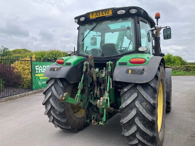 John Deere 6125R - Traktor: gambar 5 John Deere 6125R - Traktor: gambar 5