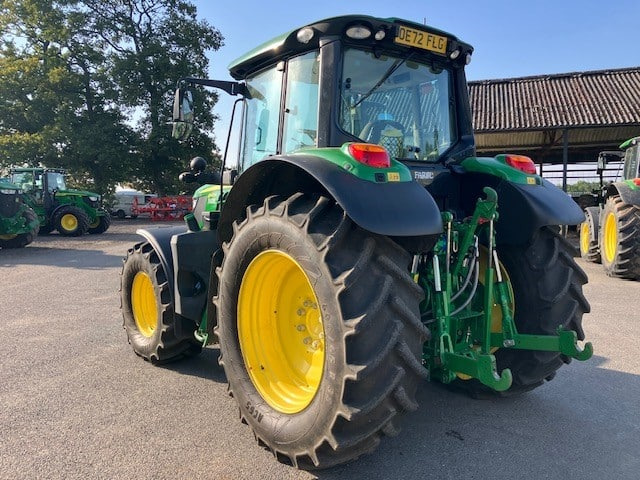 John Deere 6140M - Traktor: gambar 3 John Deere 6140M - Traktor: gambar 3