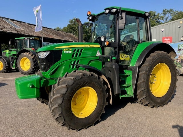 John Deere 6140M - Traktor: gambar 1 John Deere 6140M - Traktor: gambar 1