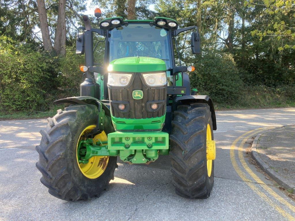 John Deere 6155M - Traktor: gambar 3 John Deere 6155M - Traktor: gambar 3