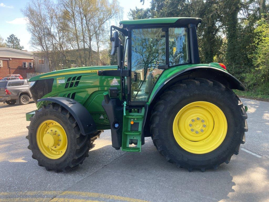 John Deere 6155M - Traktor: gambar 4 John Deere 6155M - Traktor: gambar 4