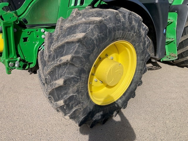 John Deere 6155R - Traktor: gambar 2 John Deere 6155R - Traktor: gambar 2