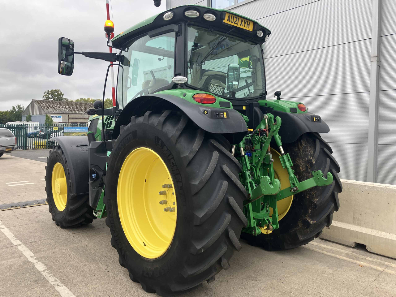 John Deere 6155R - Traktor: gambar 3 John Deere 6155R - Traktor: gambar 3