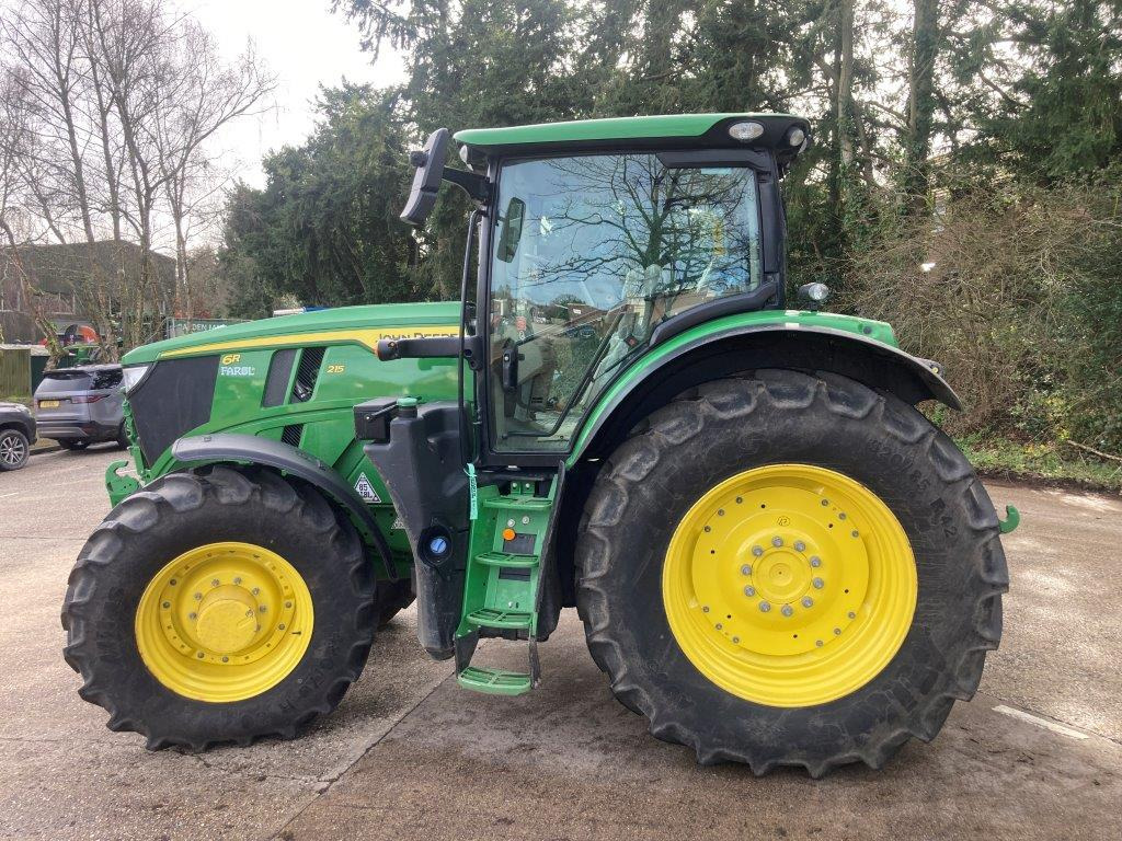 John Deere 6R 215 - Traktor: gambar 1 John Deere 6R 215 - Traktor: gambar 1