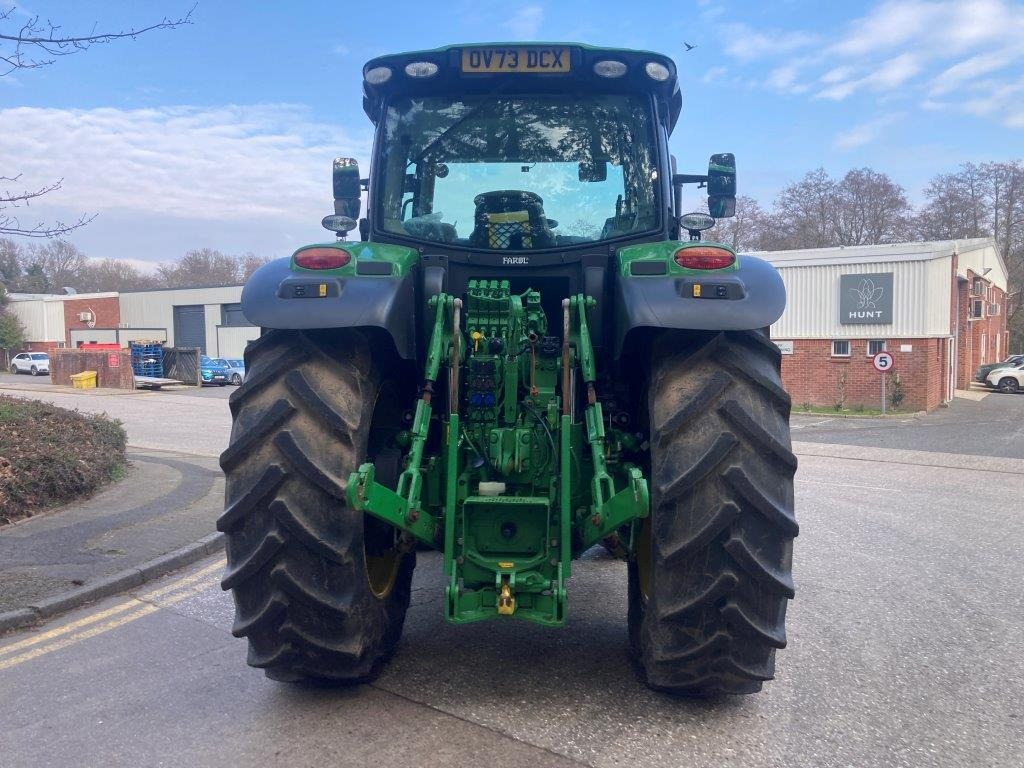 John Deere 6R 215 - Traktor: gambar 4 John Deere 6R 215 - Traktor: gambar 4
