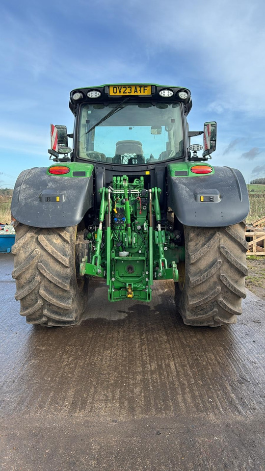 John Deere 6R 215 - Traktor: gambar 4 John Deere 6R 215 - Traktor: gambar 4
