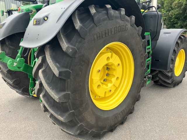 John Deere 6R250 - Traktor: gambar 4 John Deere 6R250 - Traktor: gambar 4