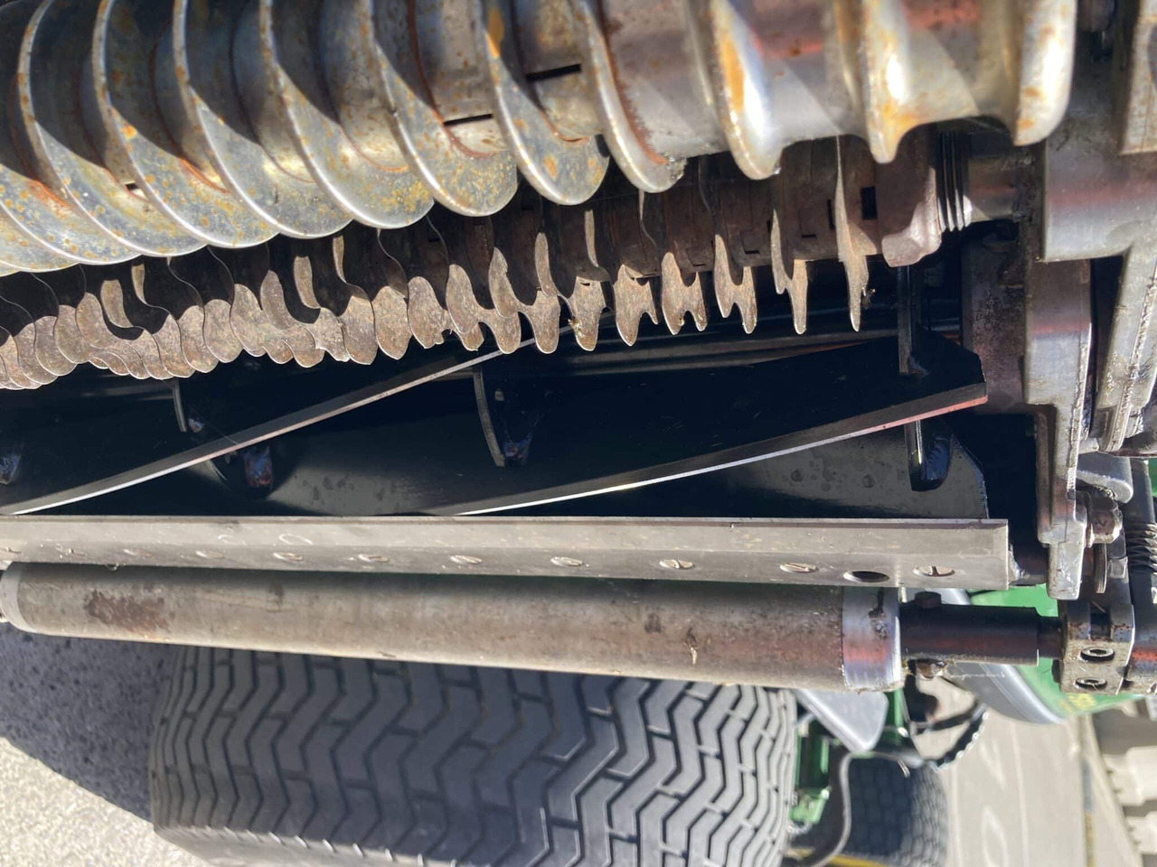 Mesin pemotong rumput John Deere 7500AE Fairway Mower: gambar 9