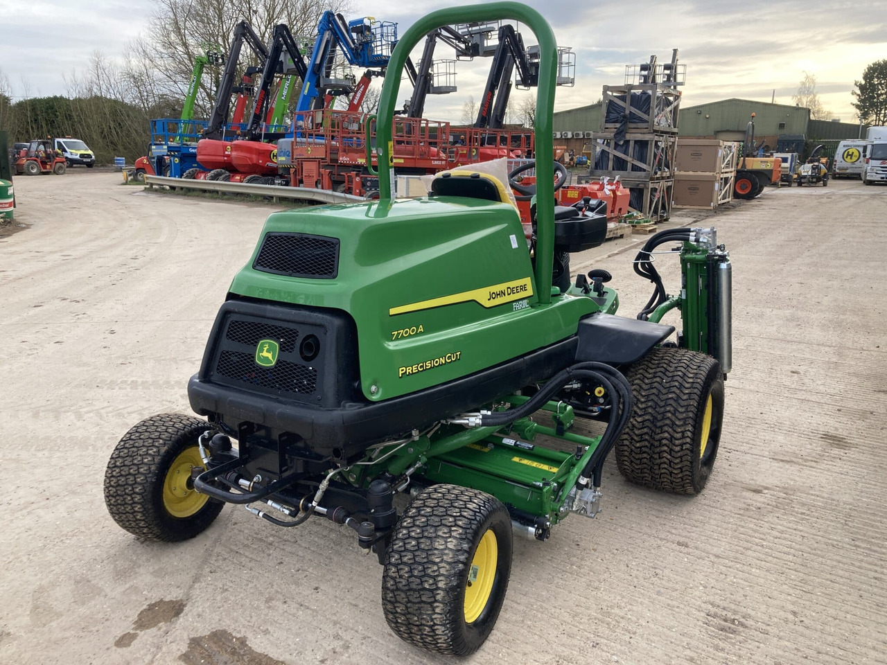 John Deere 7700A Fairway Mower - Mesin pemotong rumput: gambar 5 John Deere 7700A Fairway Mower - Mesin pemotong rumput: gambar 5