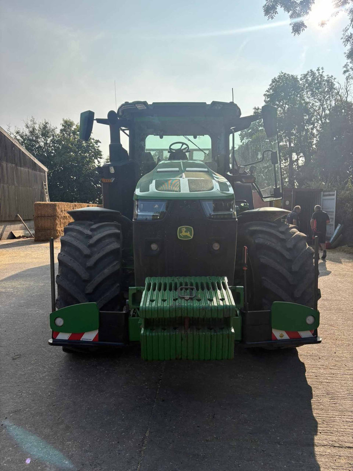 John Deere 8R 370 - Traktor: gambar 2 John Deere 8R 370 - Traktor: gambar 2