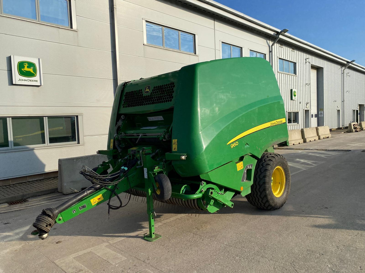 John Deere 960 - Peralatan untuk pembuatan jerami: gambar 3 John Deere 960 - Peralatan untuk pembuatan jerami: gambar 3