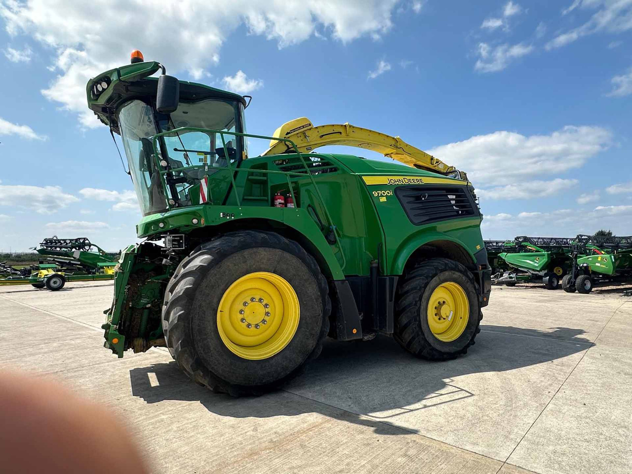 John Deere 9700i - Pemanen hijauan: gambar 1 John Deere 9700i - Pemanen hijauan: gambar 1