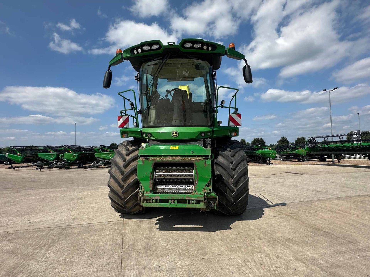 John Deere 9700i - Pemanen hijauan: gambar 3 John Deere 9700i - Pemanen hijauan: gambar 3