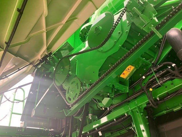 Pemanen gabungan John Deere S785 HM: gambar 16