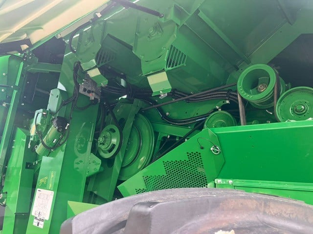 Pemanen gabungan John Deere S785 HM: gambar 20