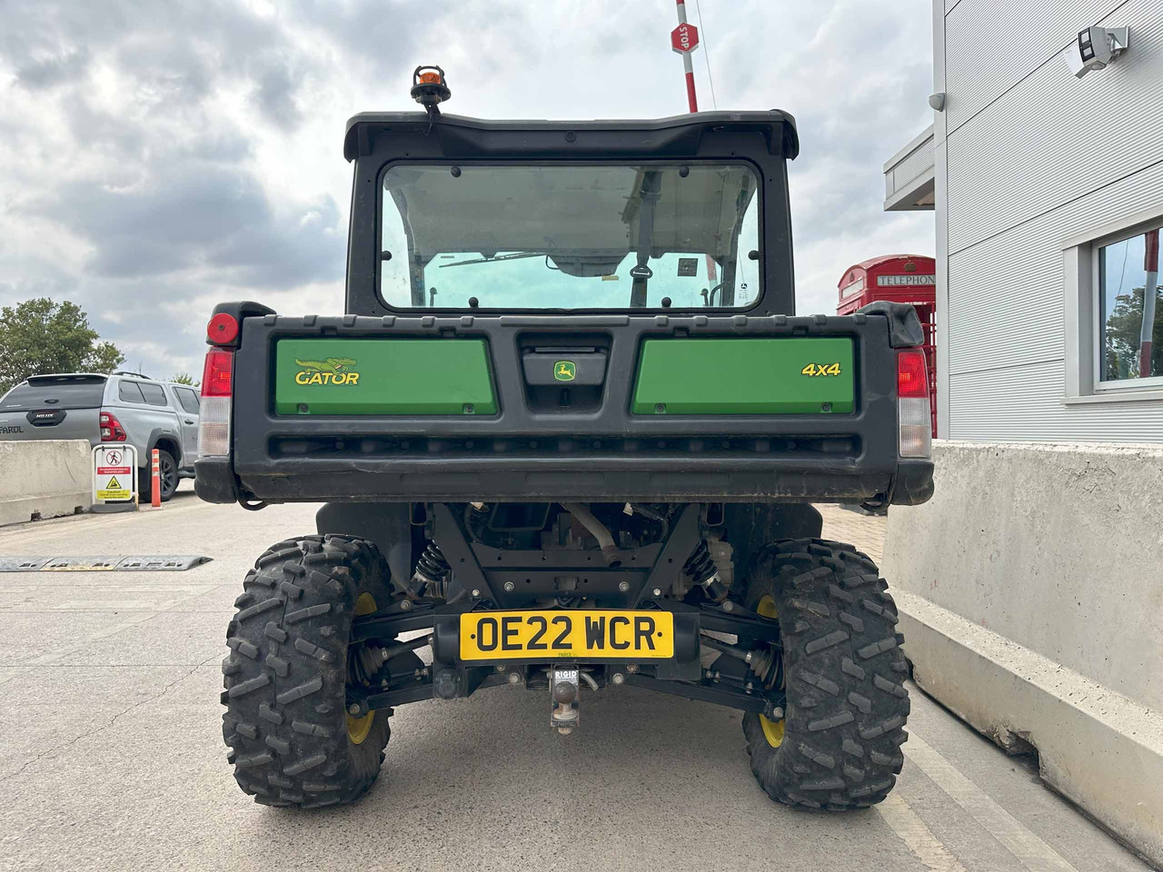 John Deere XUV865M - ATV: gambar 4 John Deere XUV865M - ATV: gambar 4