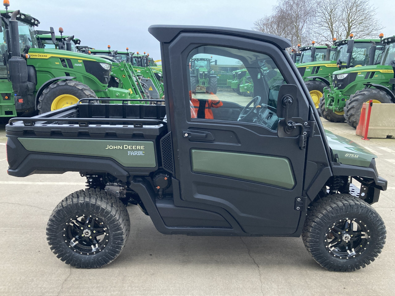 ATV John Deere XUV875M Gator: gambar 6