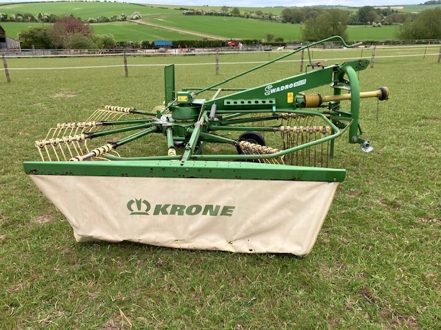 Krone Swadro 421/11 - Tedder/ Menyapu: gambar 4 Krone Swadro 421/11 - Tedder/ Menyapu: gambar 4