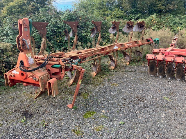 Kverneland LB100 Plough - Mesin pengolahan tanah: gambar 1 Kverneland LB100 Plough - Mesin pengolahan tanah: gambar 1