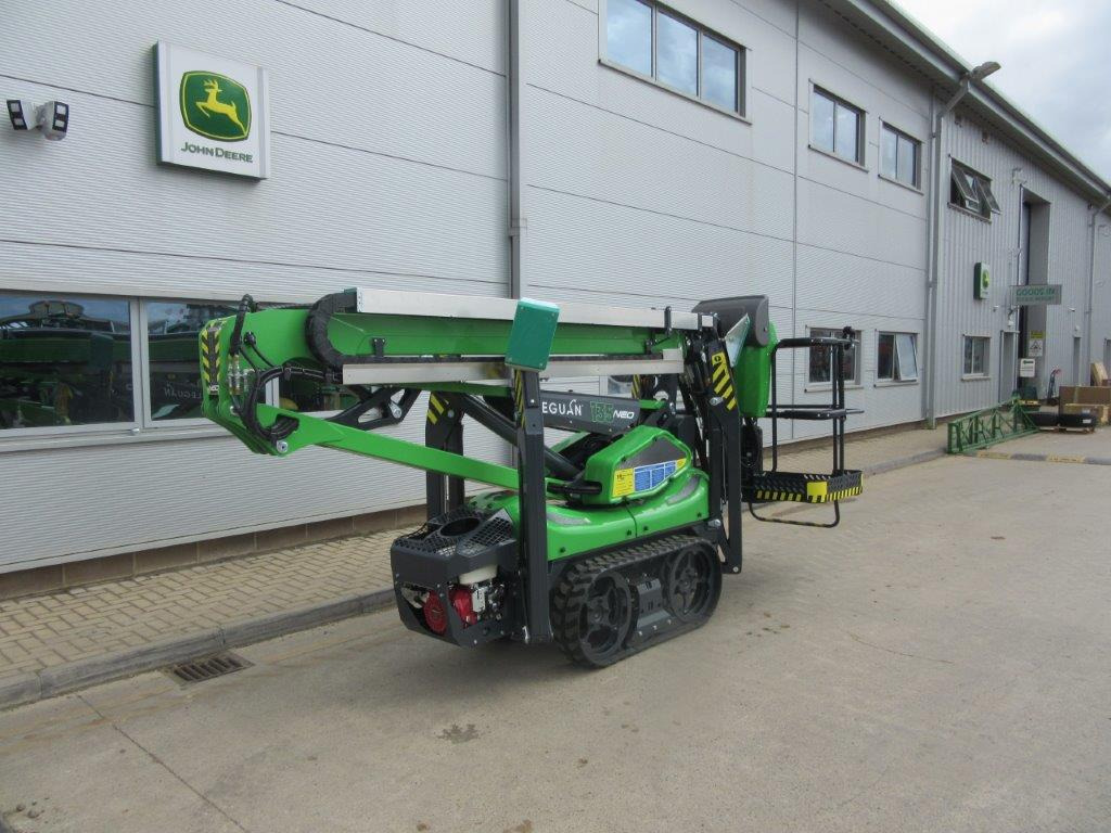 LEGUAN 135 NEO - Spider lift: gambar 1 LEGUAN 135 NEO - Spider lift: gambar 1