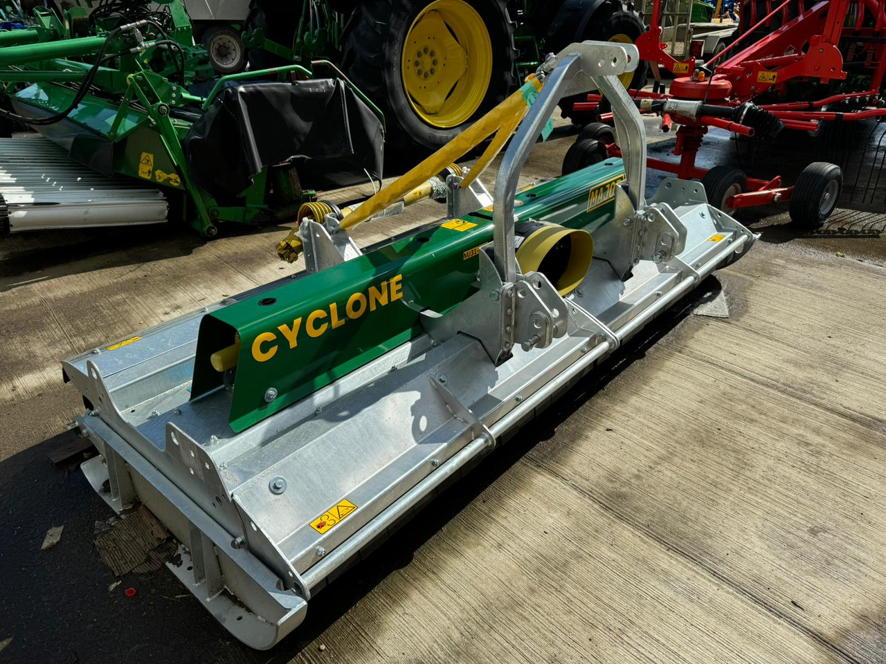 Major MJ31-280 - Mesin pemotong chopper/ Mulcher: gambar 2 Major MJ31-280 - Mesin pemotong chopper/ Mulcher: gambar 2